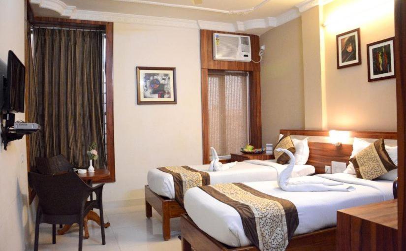 Hotel Eden Roc Bhubaneswar Exteriör bild
